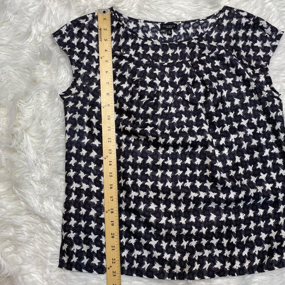Talbots Women's Houndstooth Pattern Cap Sleeve Top Shirt Black White Size 8 - Picture 8 of 9